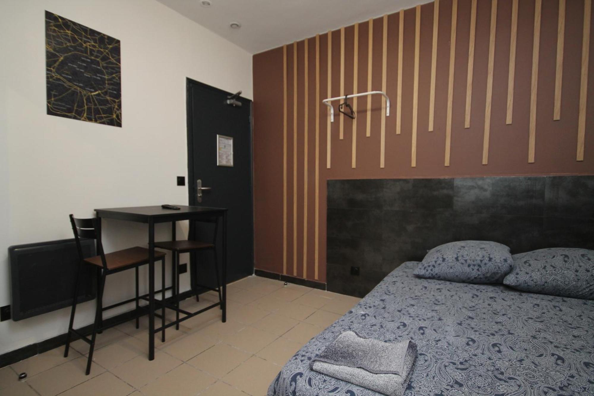 09 - Chambre Proche Paris Et Transports Avec Tv Wifi Saint-Denis  Eksteriør billede