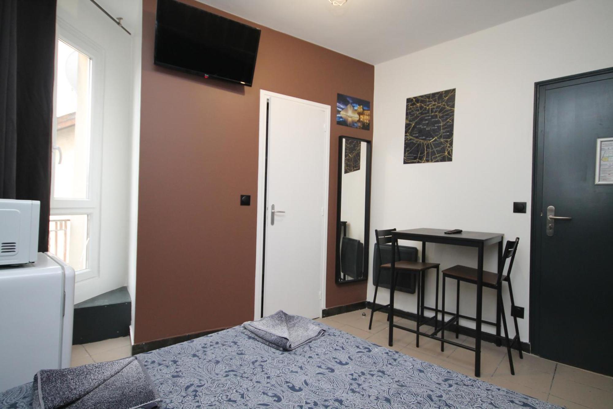 09 - Chambre Proche Paris Et Transports Avec Tv Wifi Saint-Denis  Eksteriør billede